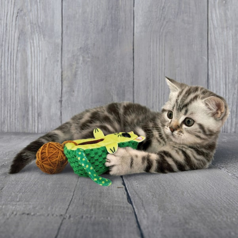 Іграшка для котів KONG Wrangler AvoCATo з м’ячиком-клубком