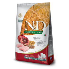 Сухий корм Farmina (Фарміна) Dog Low Grain Chicken Pomegranate Senior Medium & Maxi для літніх собак середніх і великих порід з куркою 2.5 кг